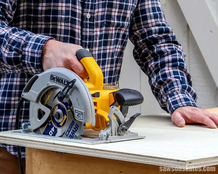 When Using a Circular Saw Be Sure to Cut with Precision!